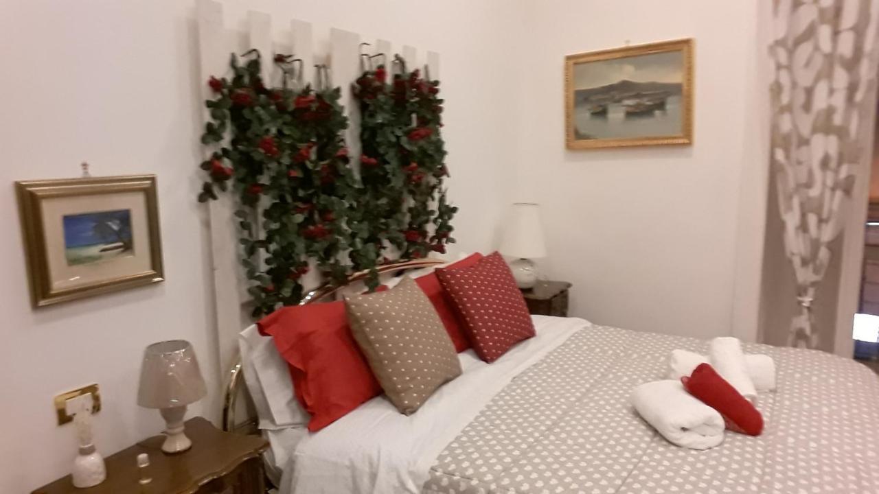 Room Don Carlo Napoli Exterior foto